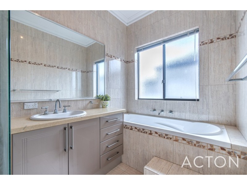 3 La Trobe Street, Landsdale WA 6065