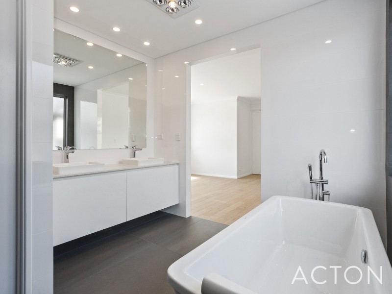 135A Colin Road, Wembley Downs WA 6019