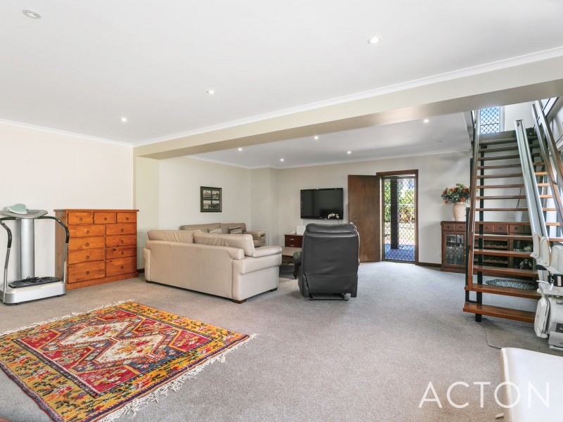 17 Palana Road, City Beach WA 6015