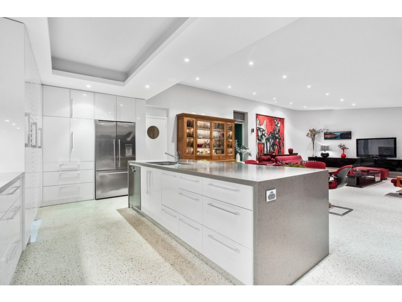 6 Caithness Road, Floreat WA 6014