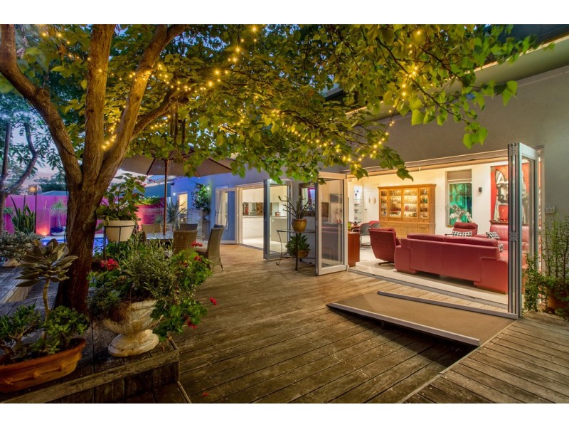 6 Caithness Road, Floreat WA 6014