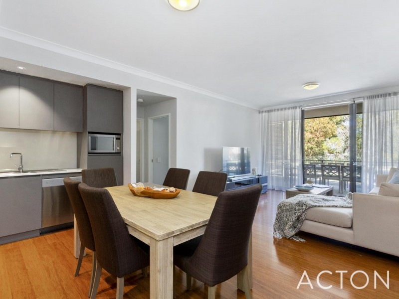 17/2 Dynevor Rise, Floreat WA 6014