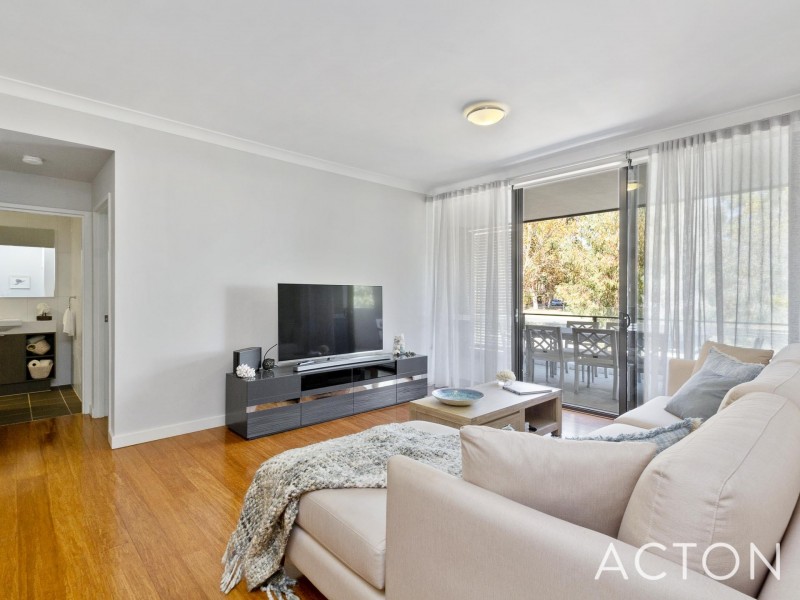 17/2 Dynevor Rise, Floreat WA 6014