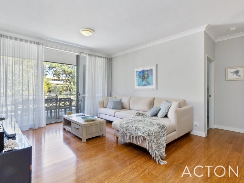 17/2 Dynevor Rise, Floreat WA 6014
