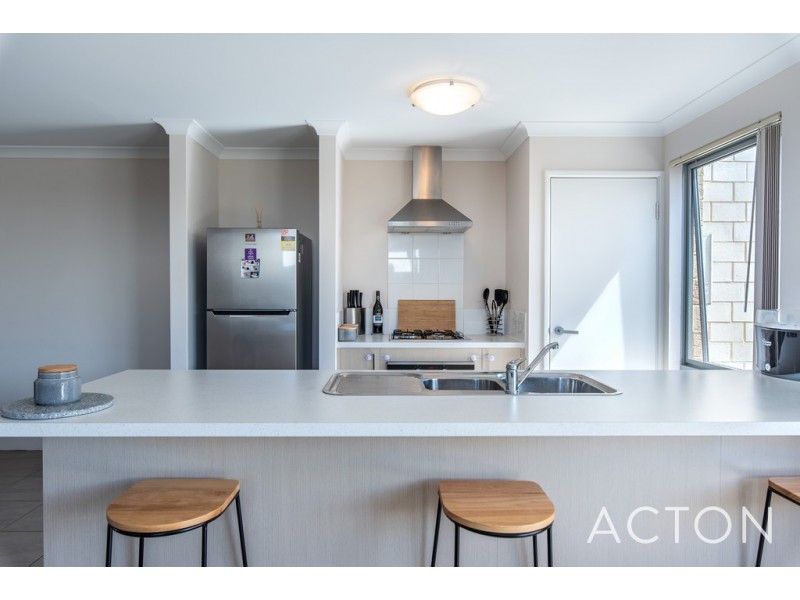 30 Skysail Avenue, Alkimos WA 6038