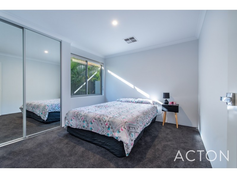 65 Equinox Avenue, Eglinton WA 6034