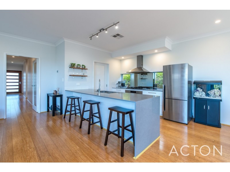 65 Equinox Avenue, Eglinton WA 6034