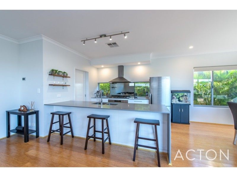 65 Equinox Avenue, Eglinton WA 6034