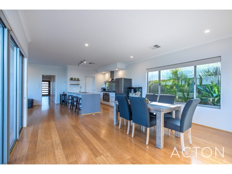 65 Equinox Avenue, Eglinton WA 6034