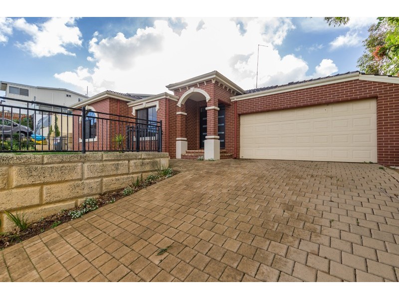 38 Hazel Avenue, Quinns Rocks WA 6030