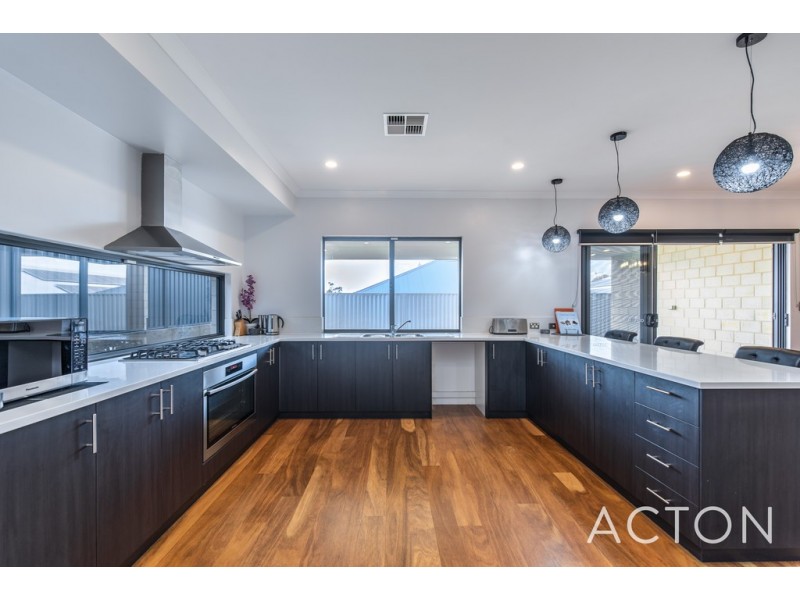 8 Fairgrounds Parkway, Alkimos WA 6038