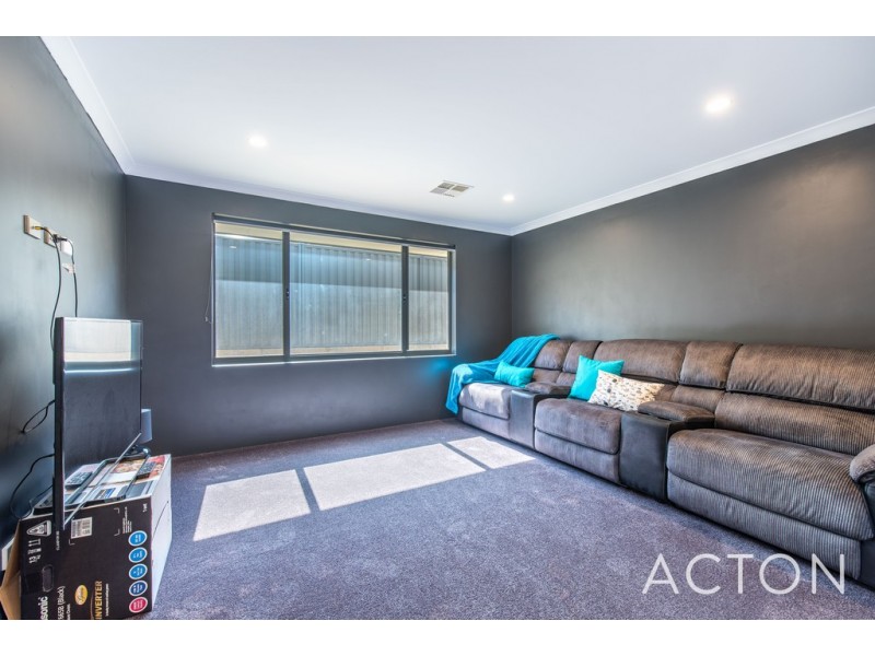 8 Fairgrounds Parkway, Alkimos WA 6038
