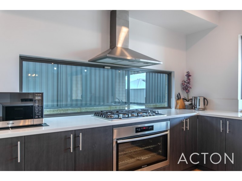 8 Fairgrounds Parkway, Alkimos WA 6038