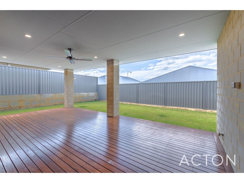 8 Fairgrounds Parkway, Alkimos WA 6038