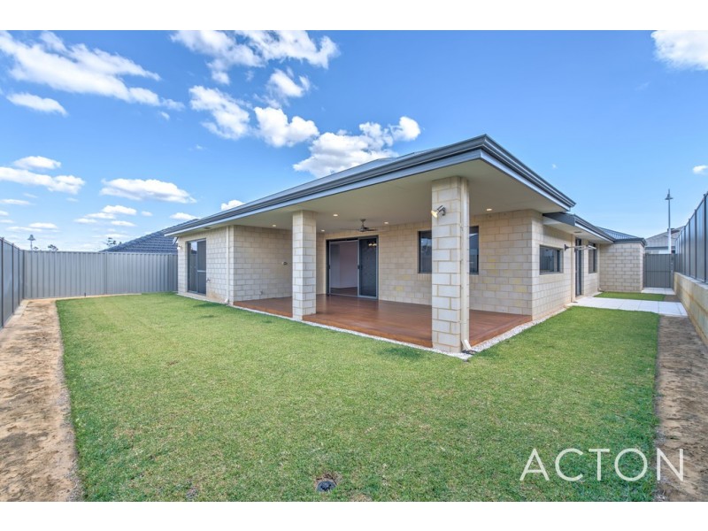 8 Fairgrounds Parkway, Alkimos WA 6038
