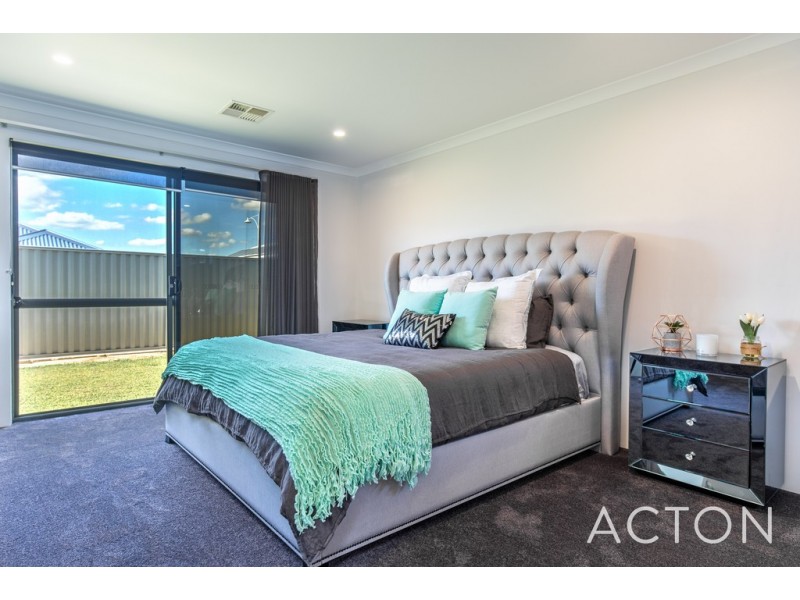 8 Fairgrounds Parkway, Alkimos WA 6038