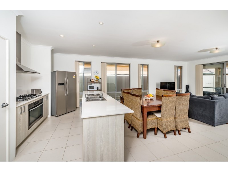 12 Amsterdam Crescent, Alkimos WA 6038