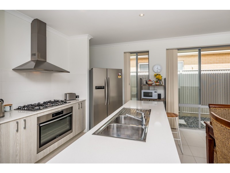 12 Amsterdam Crescent, Alkimos WA 6038