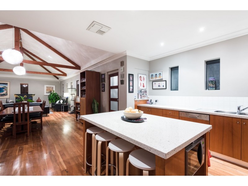 206A Ewen Street, Doubleview WA 6018