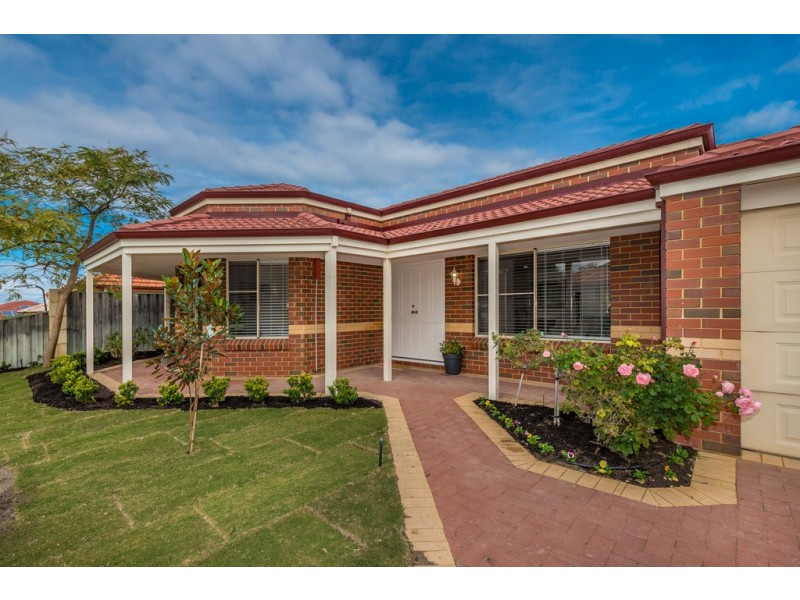 7 Ostend Parade, Mindarie WA 6030
