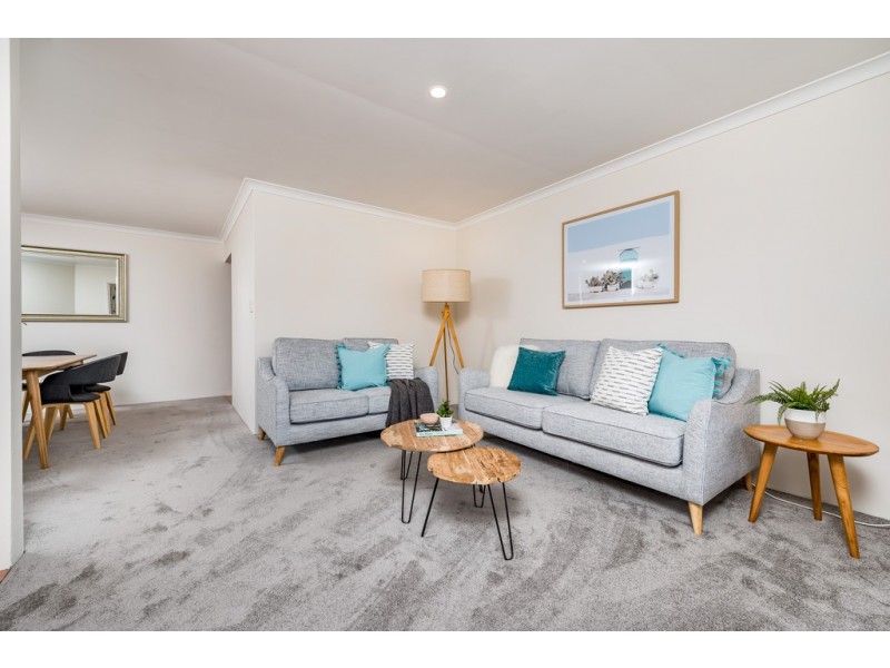 7 Ostend Parade, Mindarie WA 6030