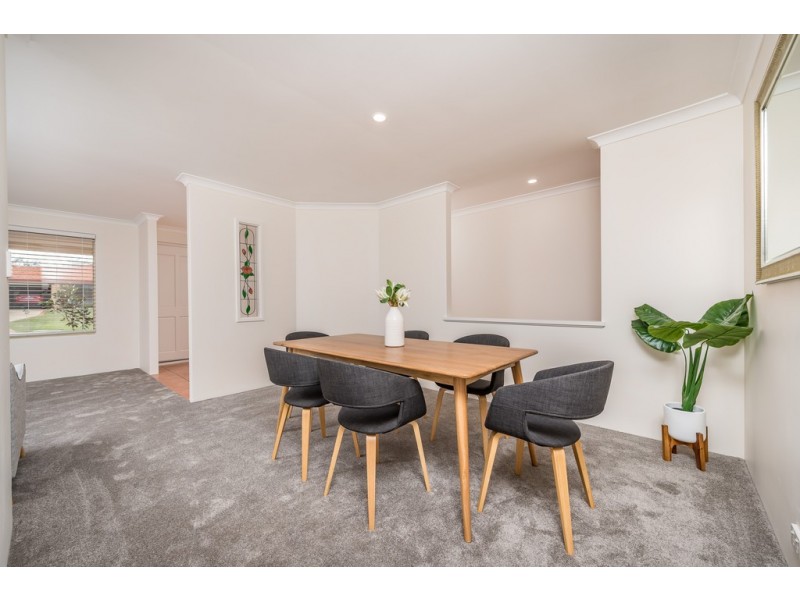 7 Ostend Parade, Mindarie WA 6030