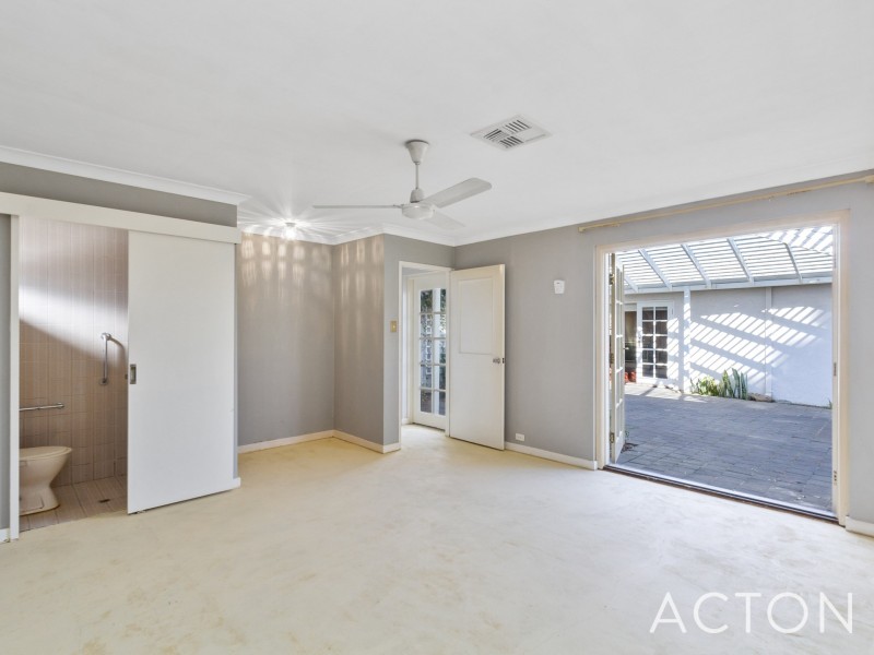 102 Dampier Avenue, Mullaloo WA 6027