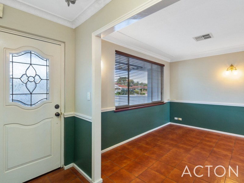 102 Dampier Avenue, Mullaloo WA 6027