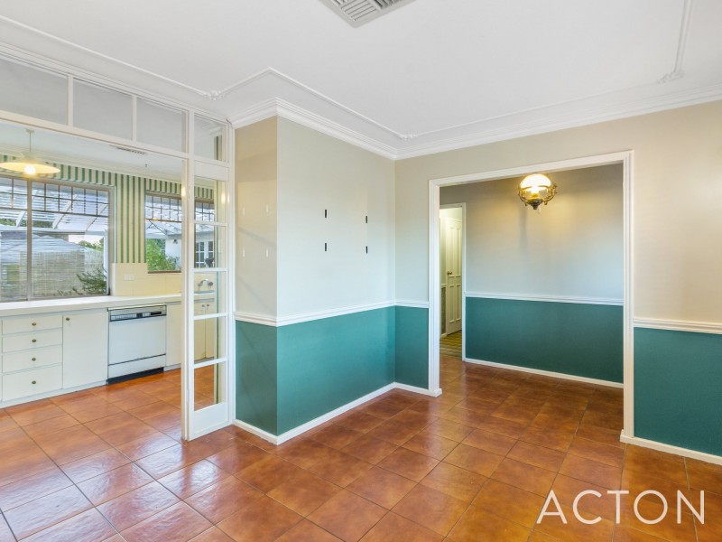 102 Dampier Avenue, Mullaloo WA 6027