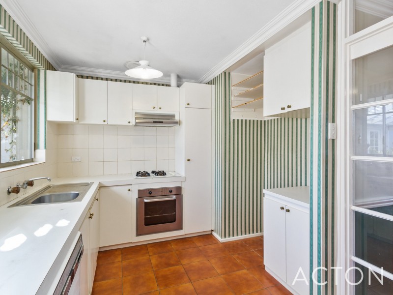 102 Dampier Avenue, Mullaloo WA 6027