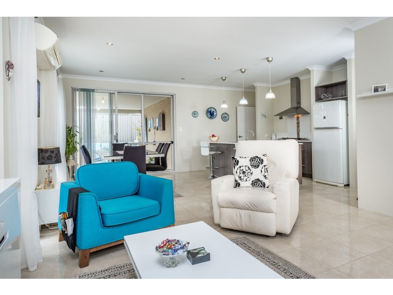 12 Citrine Street, Eglinton WA 6034