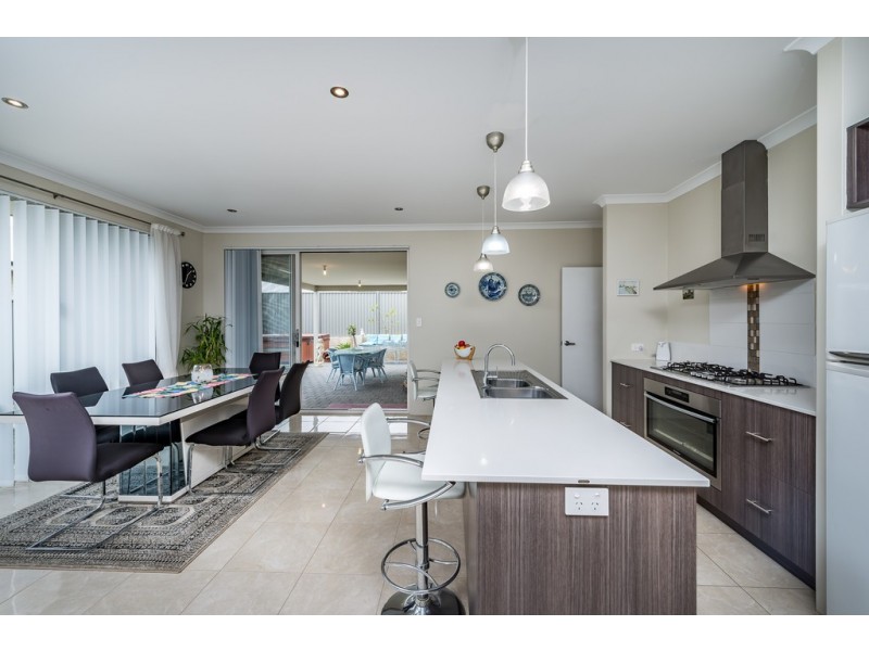 12 Citrine Street, Eglinton WA 6034