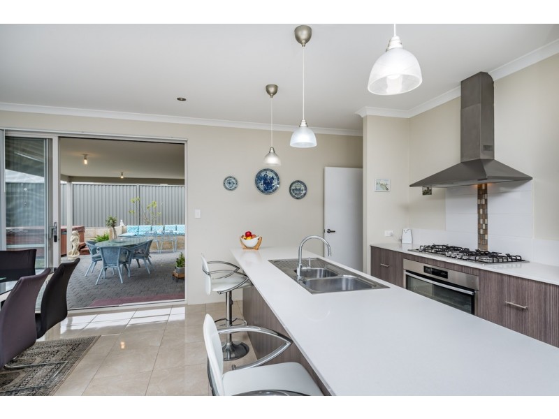 12 Citrine Street, Eglinton WA 6034