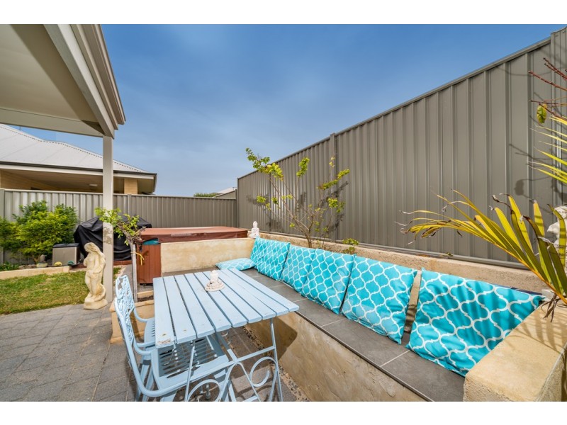 12 Citrine Street, Eglinton WA 6034