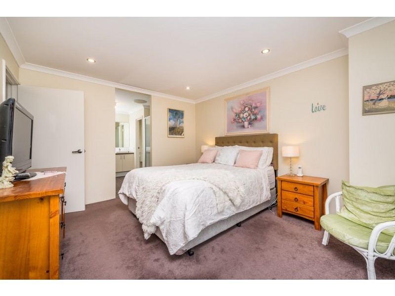 12 Citrine Street, Eglinton WA 6034