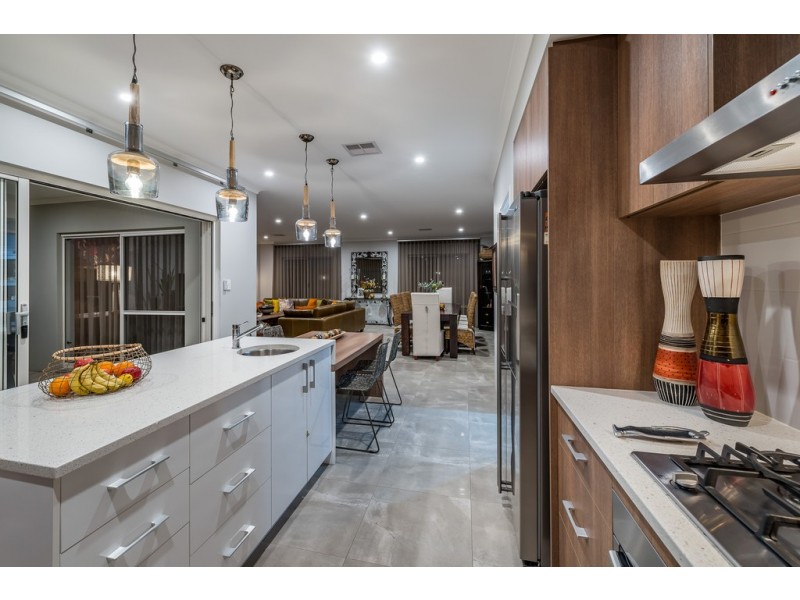 17 Daybreak Street, Eglinton WA 6034