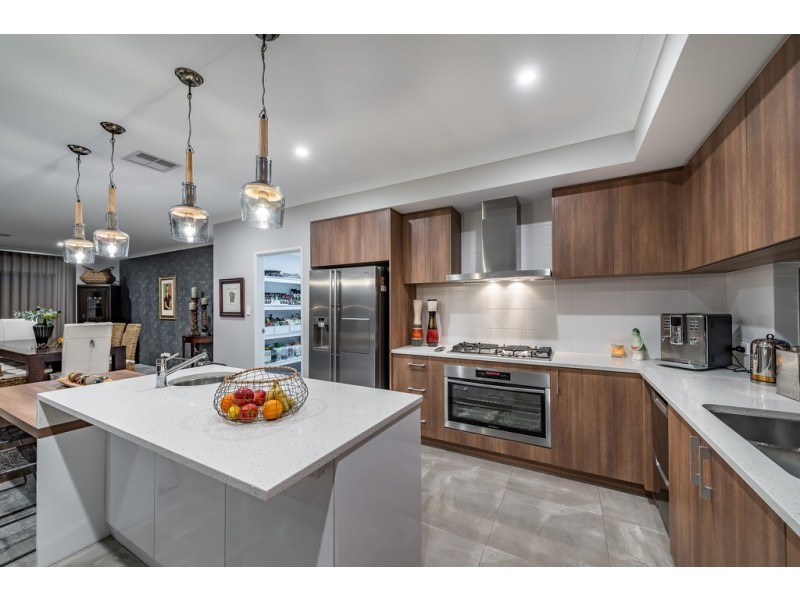 17 Daybreak Street, Eglinton WA 6034