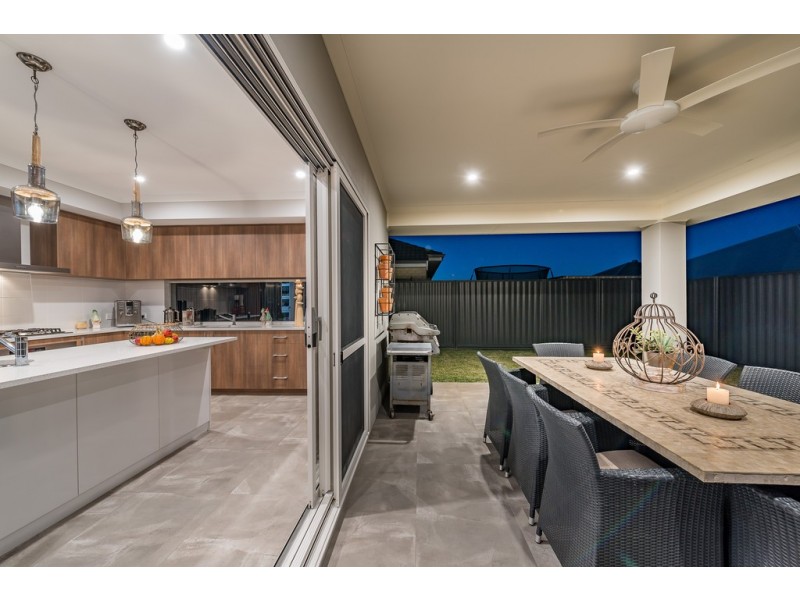 17 Daybreak Street, Eglinton WA 6034