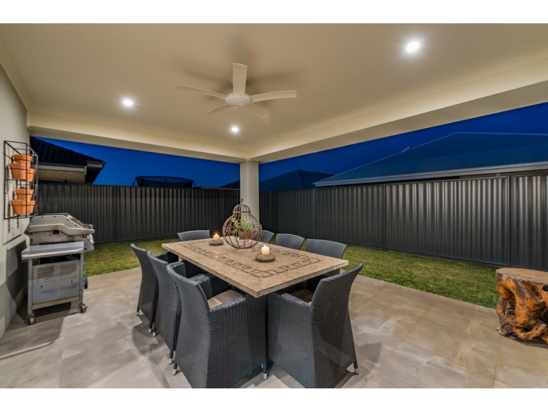 17 Daybreak Street, Eglinton WA 6034