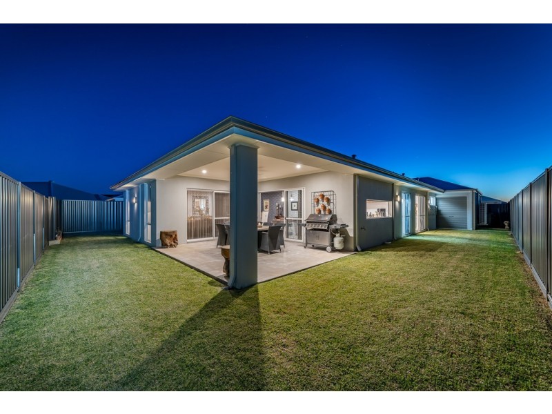 17 Daybreak Street, Eglinton WA 6034