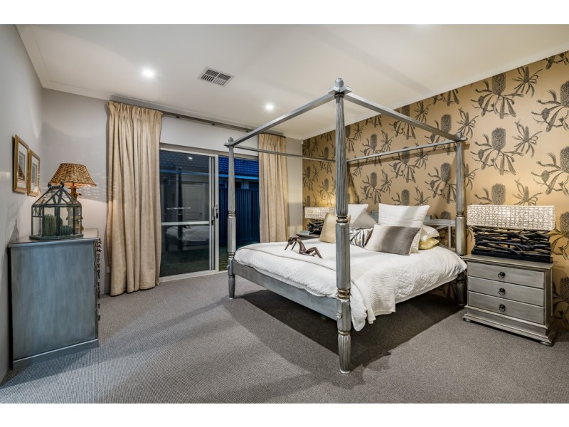 17 Daybreak Street, Eglinton WA 6034