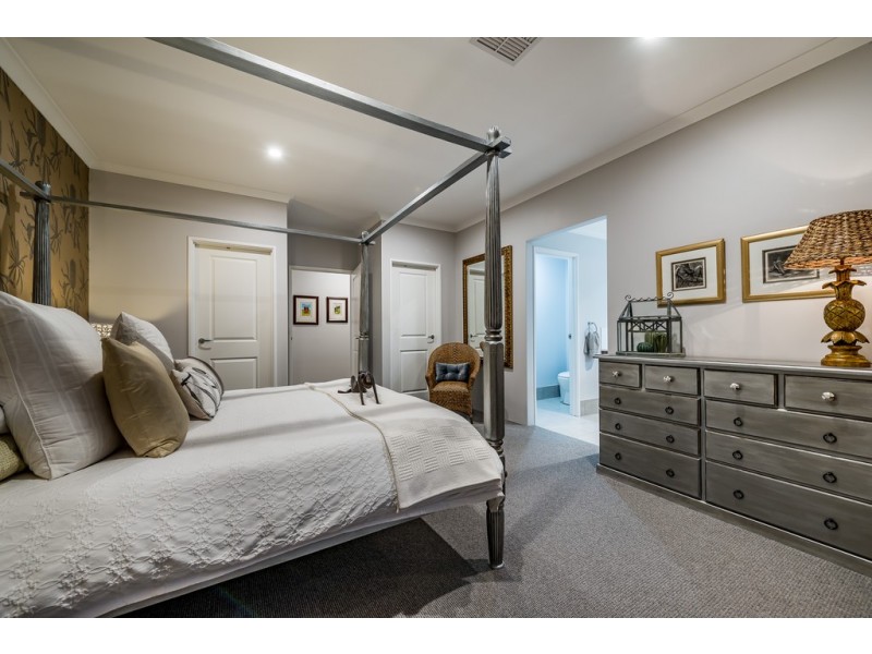 17 Daybreak Street, Eglinton WA 6034