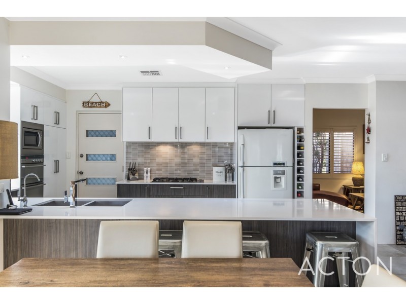 14 Galway Court, Mindarie WA 6030