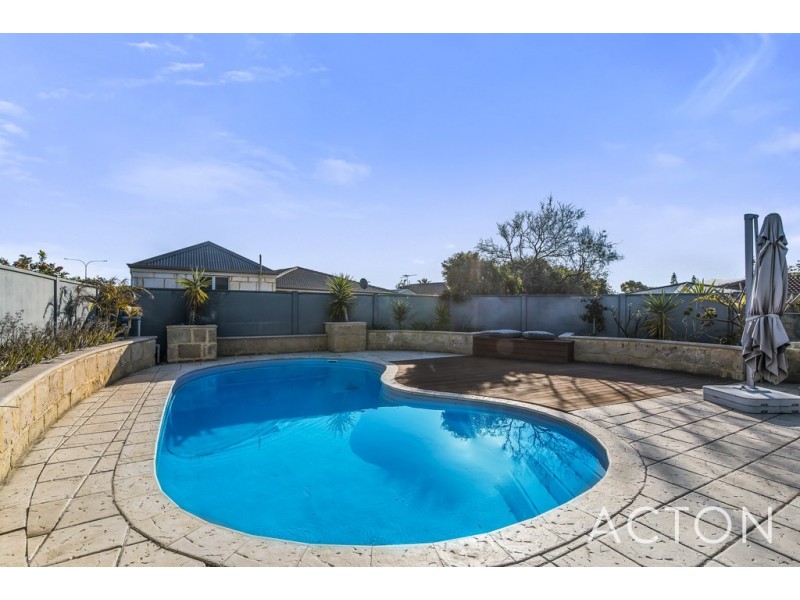 14 Galway Court, Mindarie WA 6030