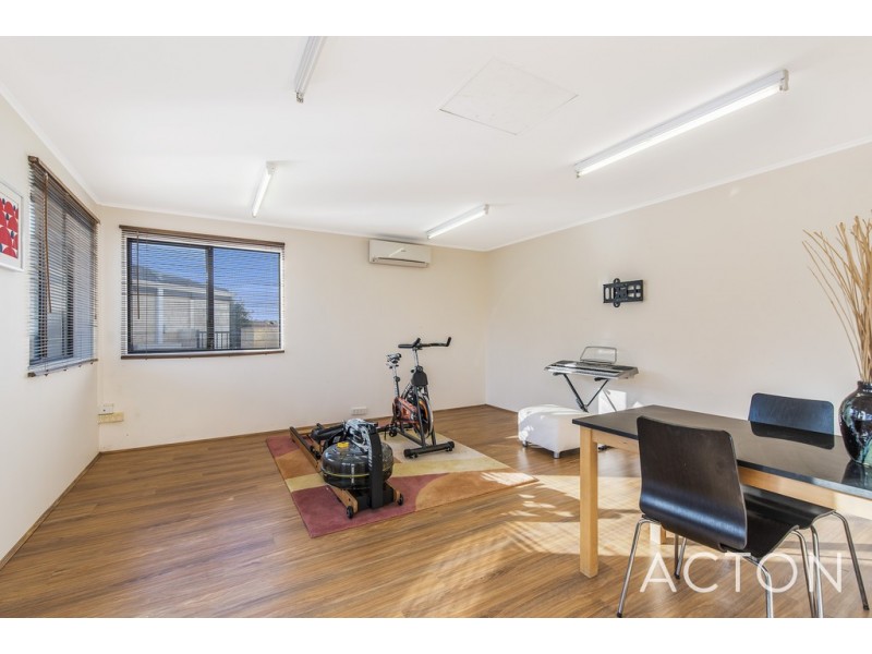 14 Galway Court, Mindarie WA 6030