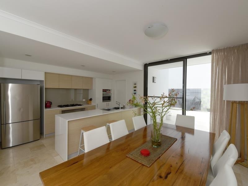 2/53 Stadium Drive, Floreat WA 6014