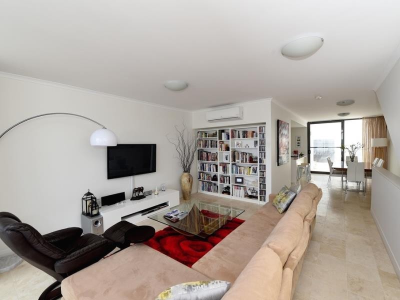 2/53 Stadium Drive, Floreat WA 6014