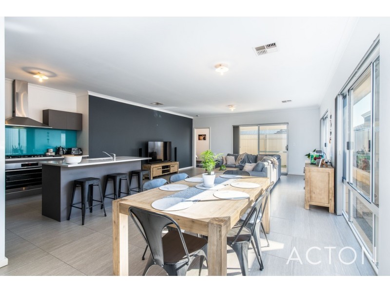 15 Grasswren Way, Alkimos WA 6038