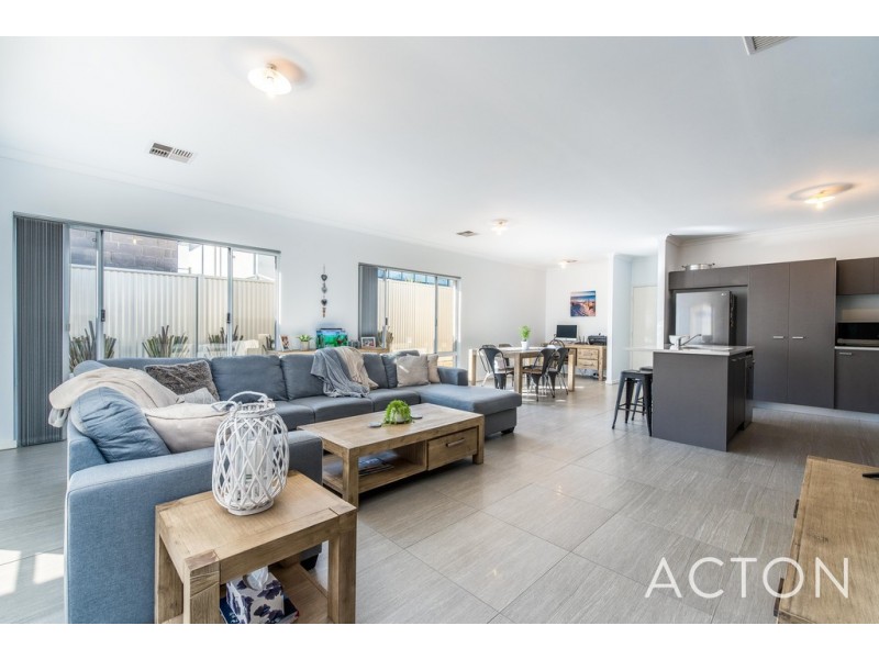 15 Grasswren Way, Alkimos WA 6038