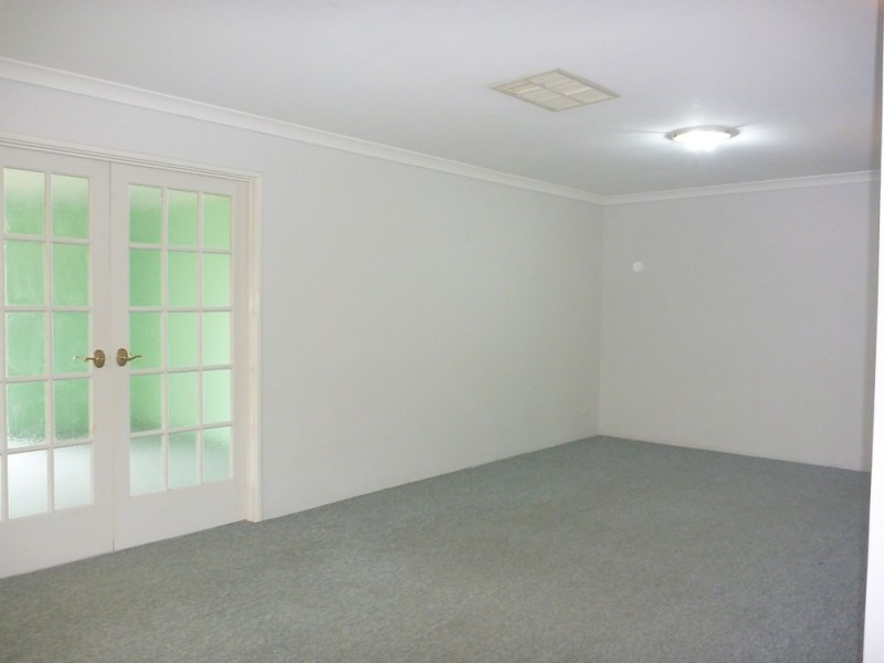 17 Trigger Plant Avenue, Ellenbrook WA 6069